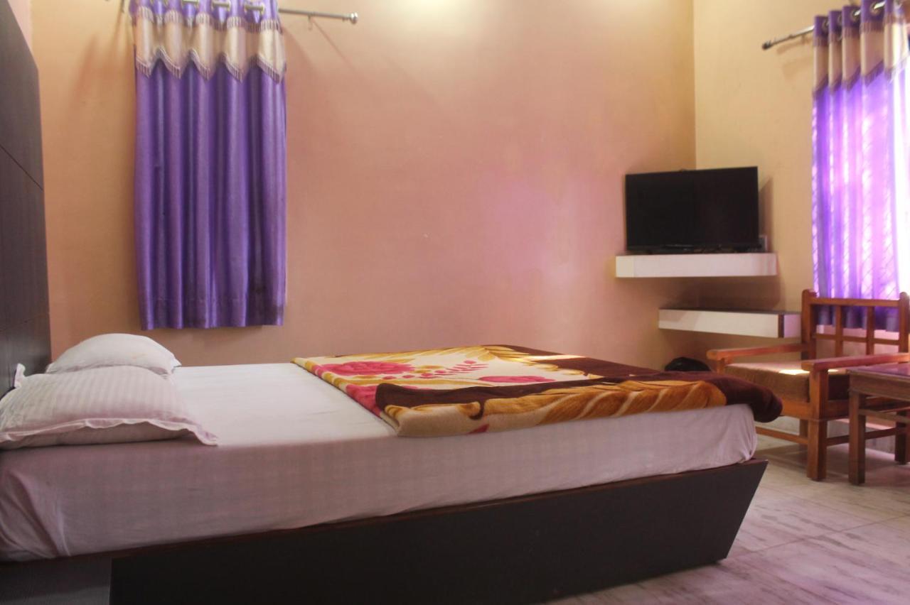 مونت ابو Cozy Room On Neelkanth Road المظهر الخارجي الصورة