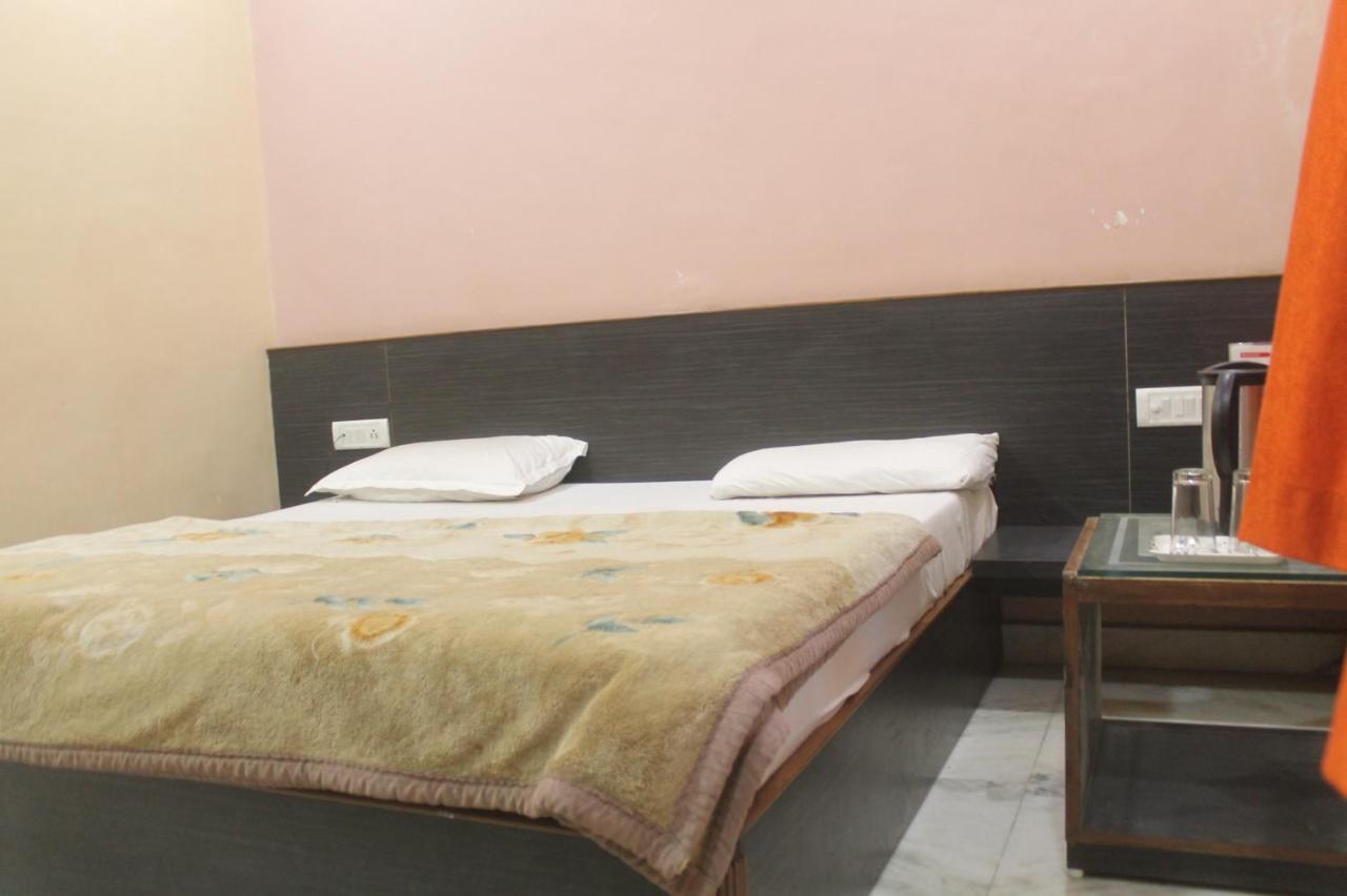 مونت ابو Cozy Room On Neelkanth Road المظهر الخارجي الصورة